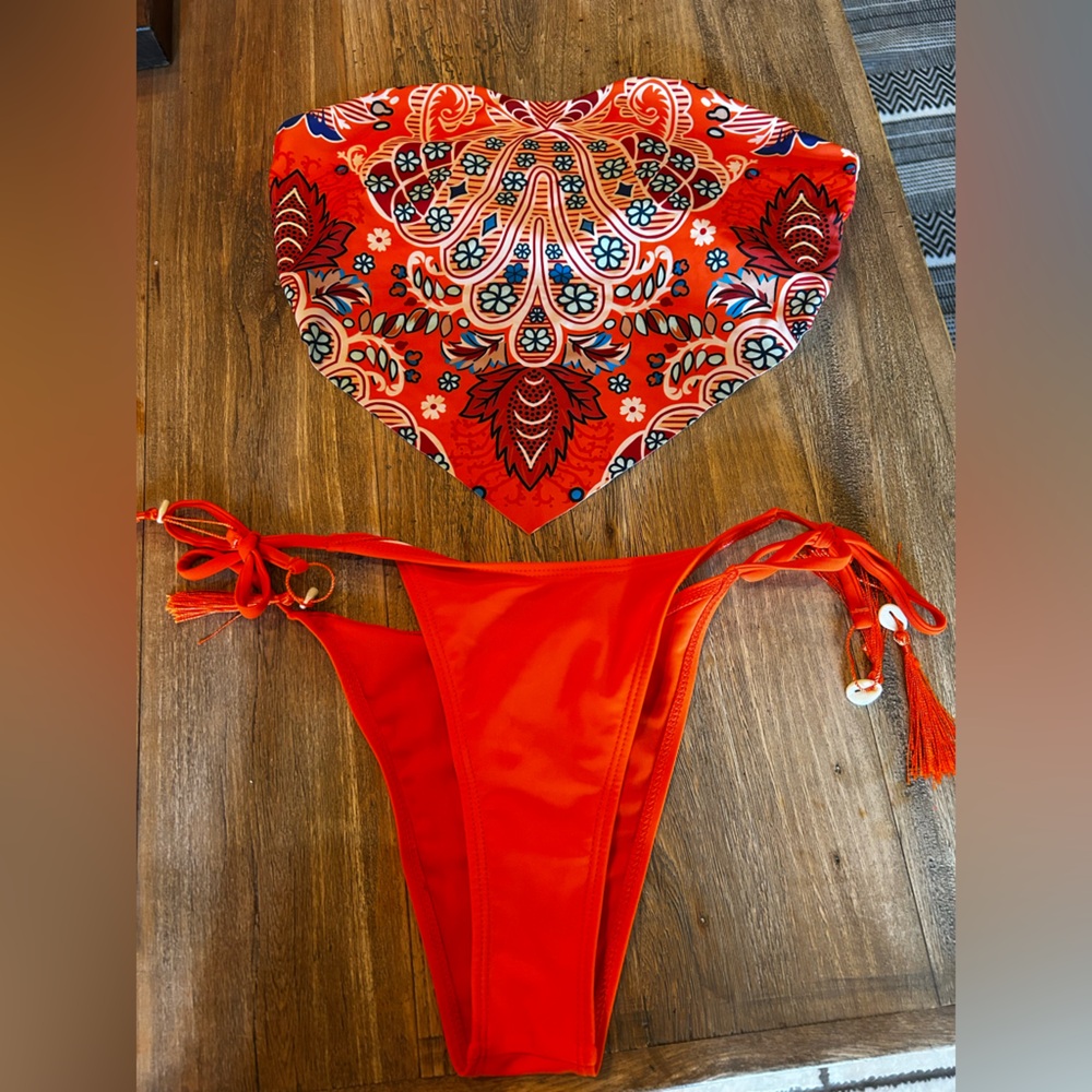 Swimwear Set in Vibrant Red/orange